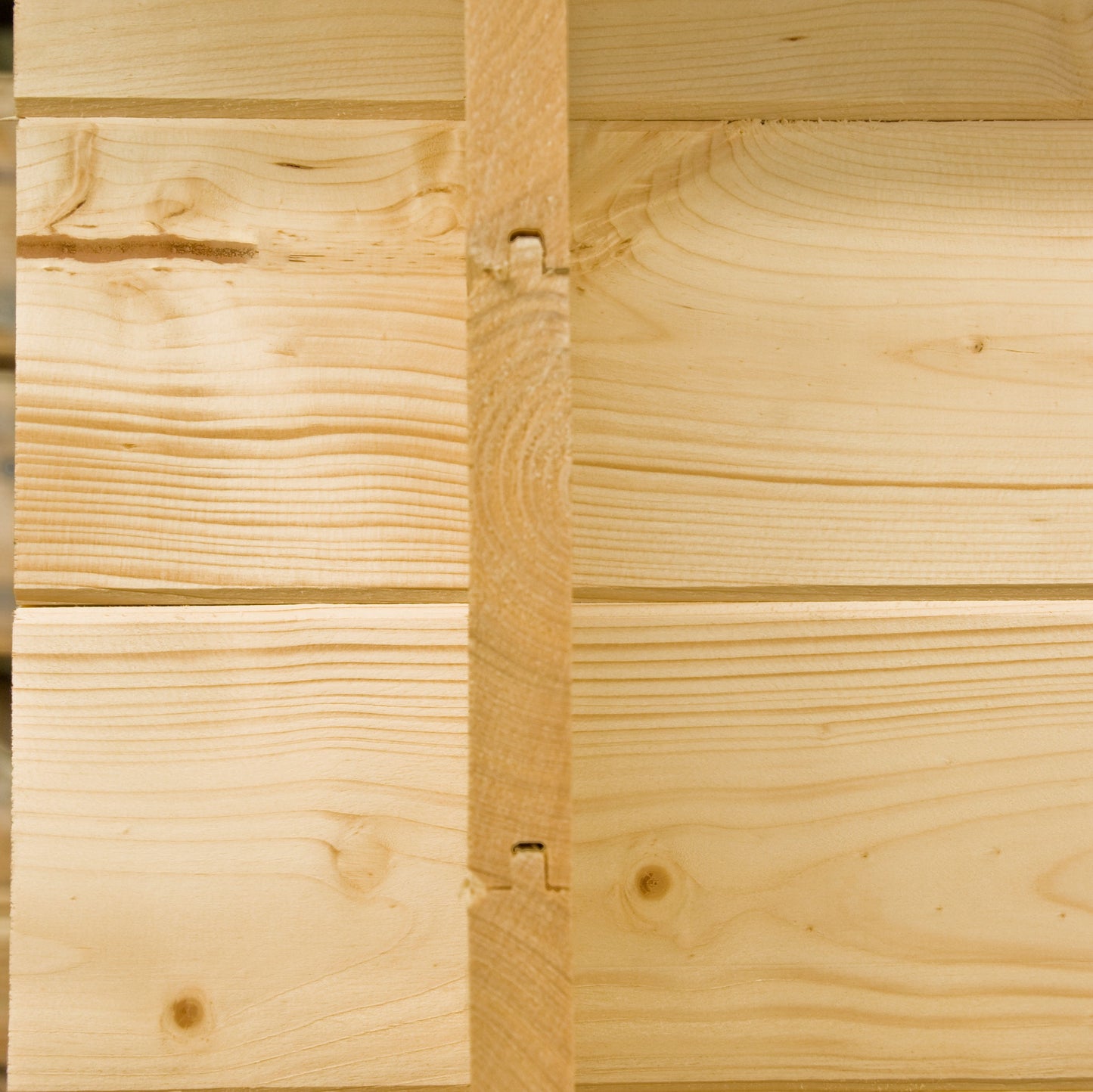 Shire Barnsdale 19mm Log Cabin 7x7