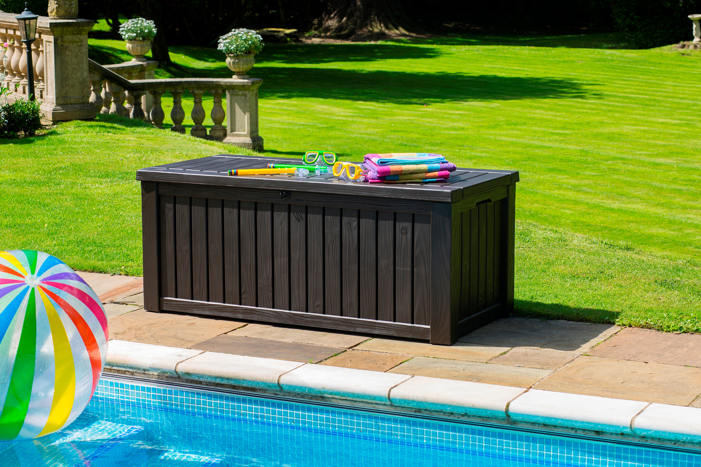 Keter Rockwood Storage Box 570L