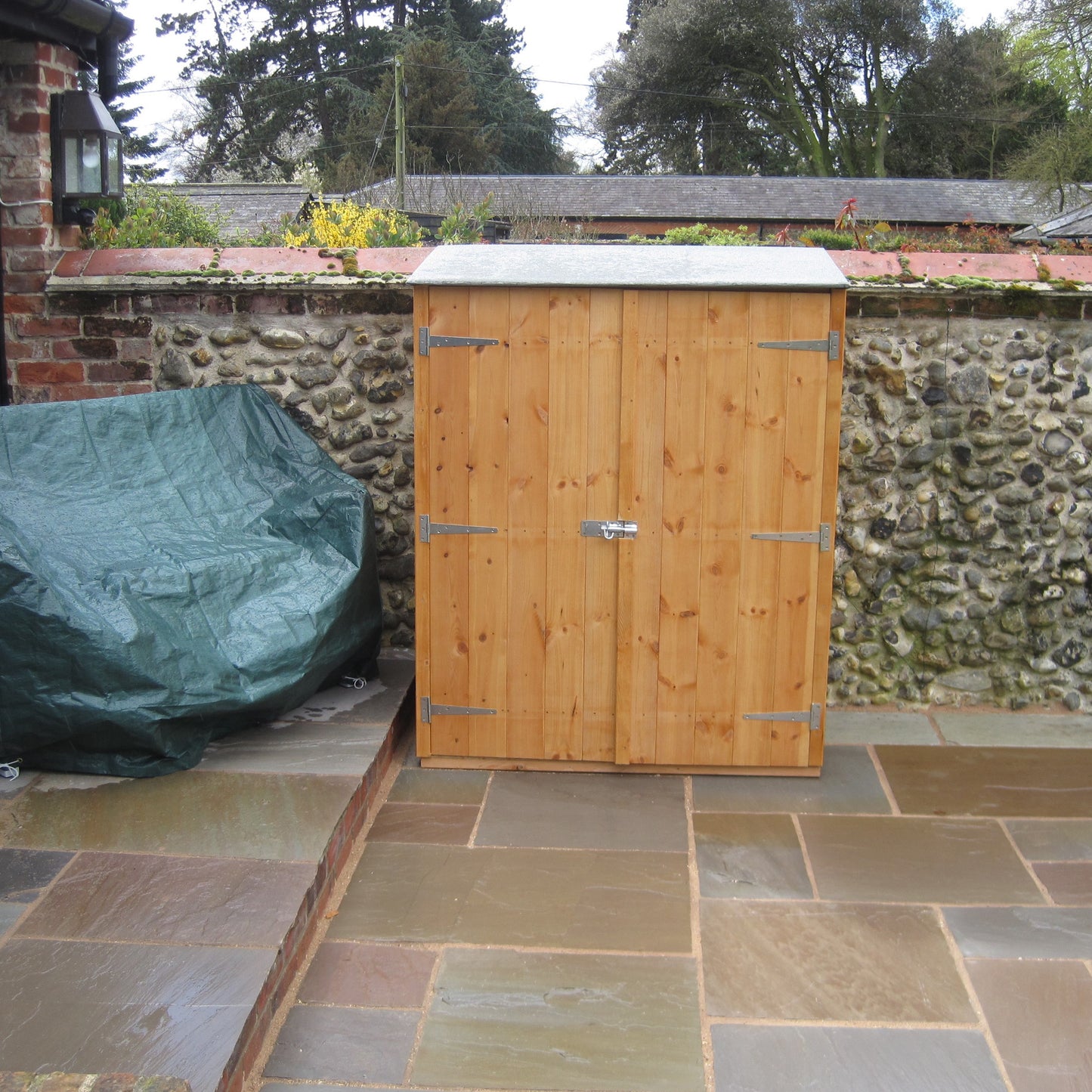 Shire Wooden Garden Store 4x2