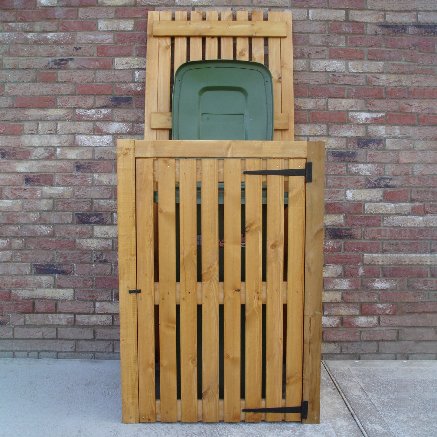 Shire Wooden Wheelie Bin Store Single Bin