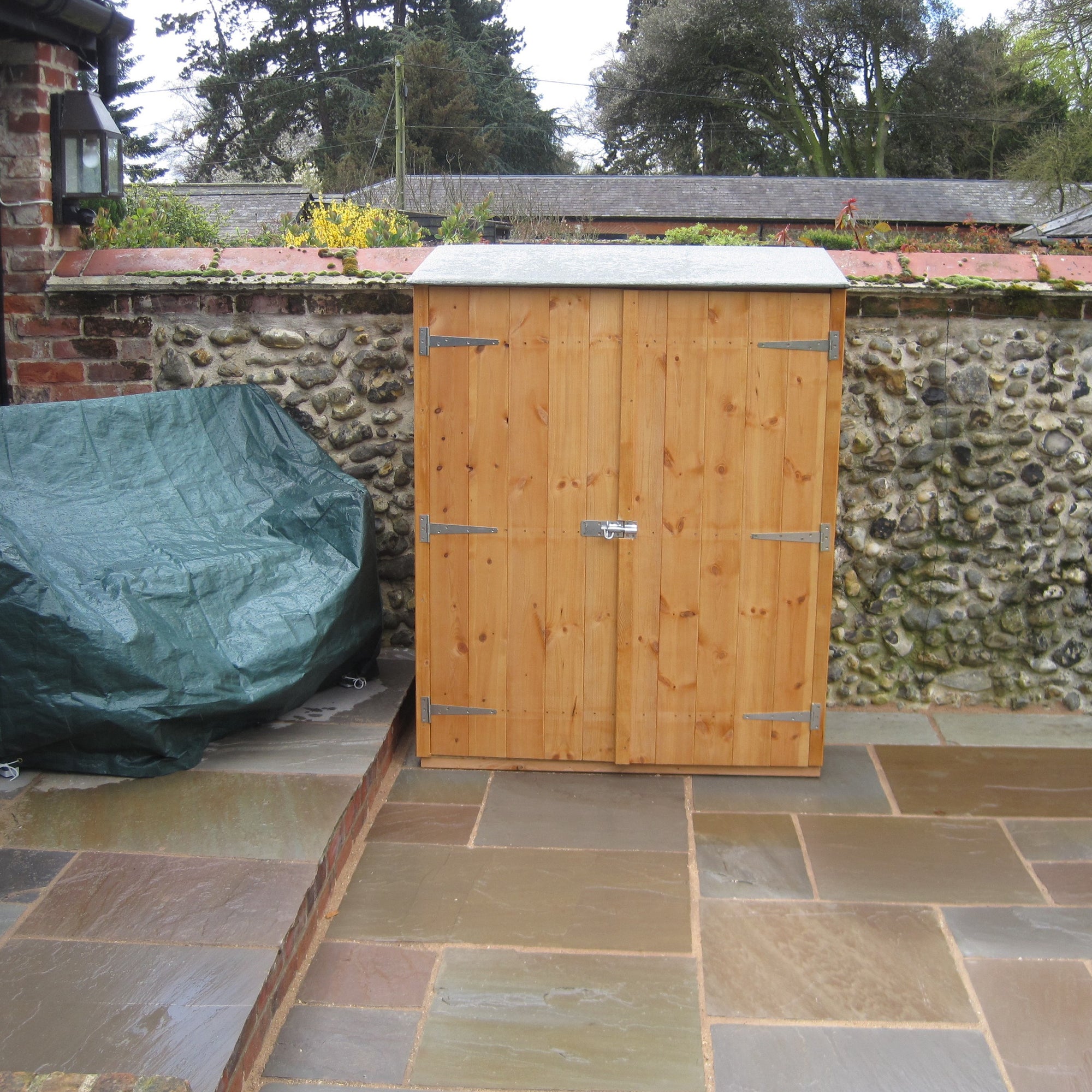 Shire Wooden Garden Store 4x2