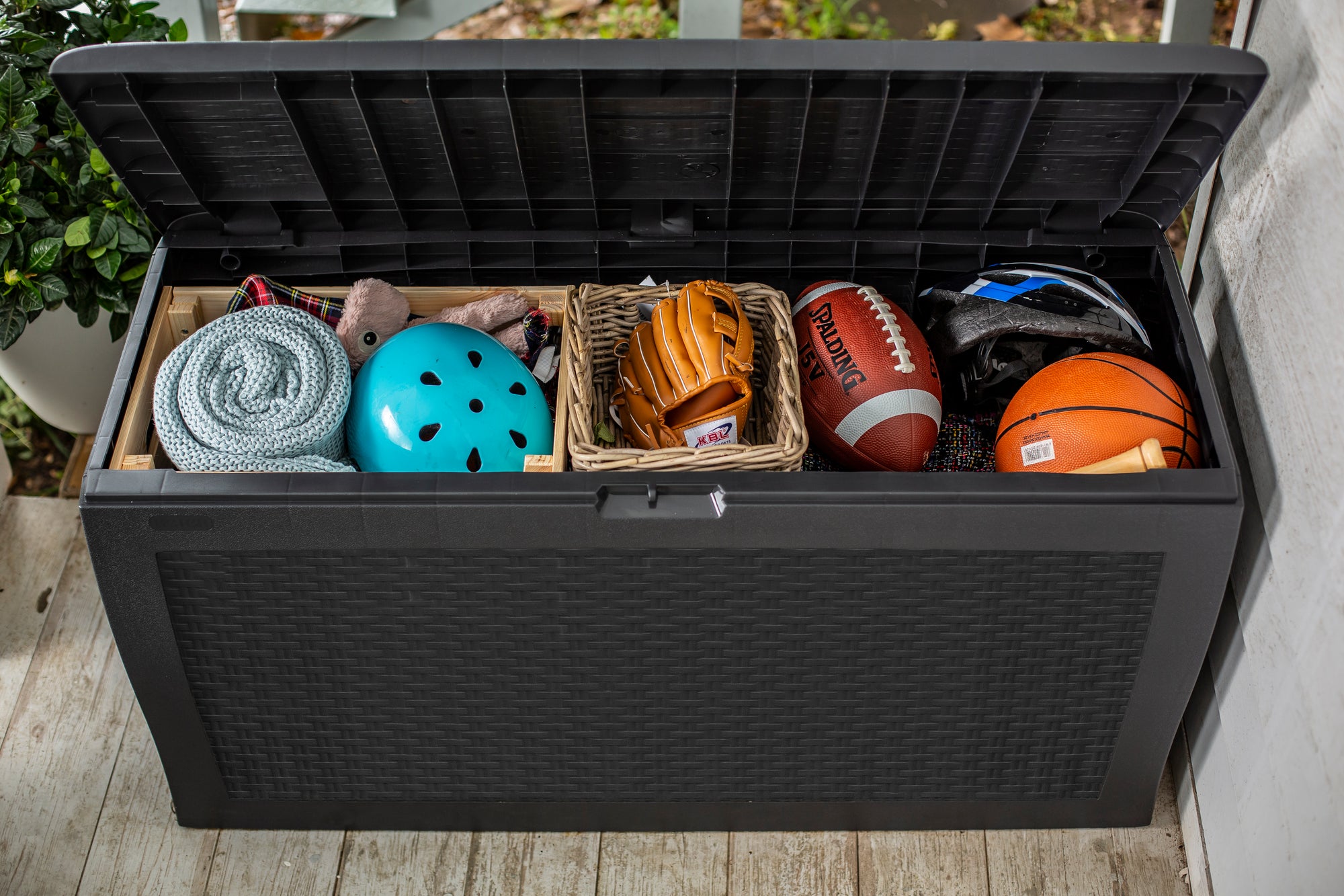 Keter Samoa Rattan Style 270L Storage Box