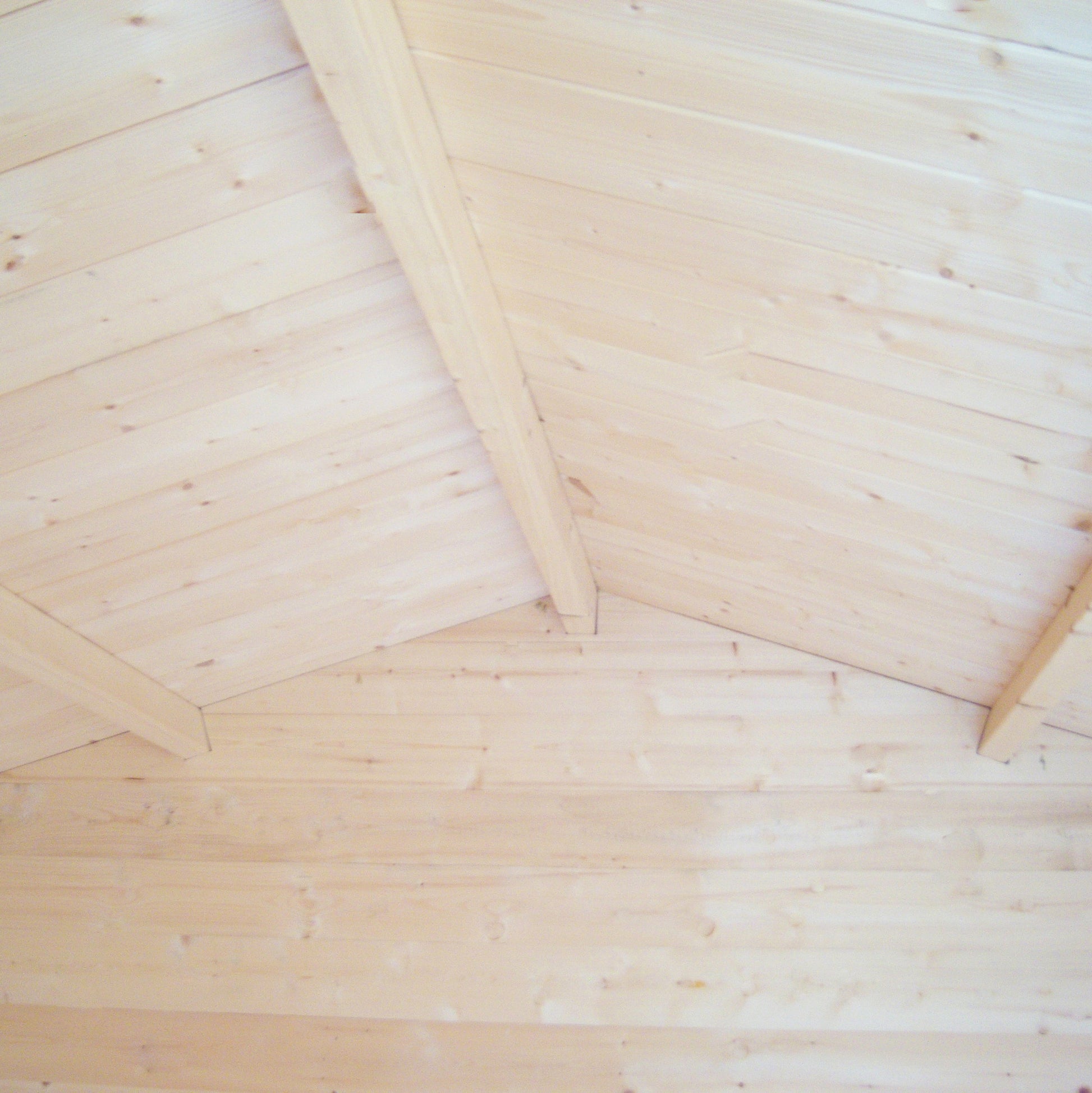 Shire Bradley 19mm Log Cabin 8x8