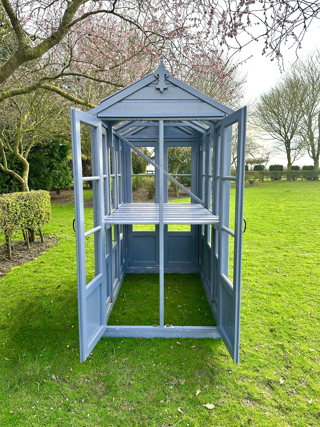 Shire Hemsby Wooden Greenhouse 4x6