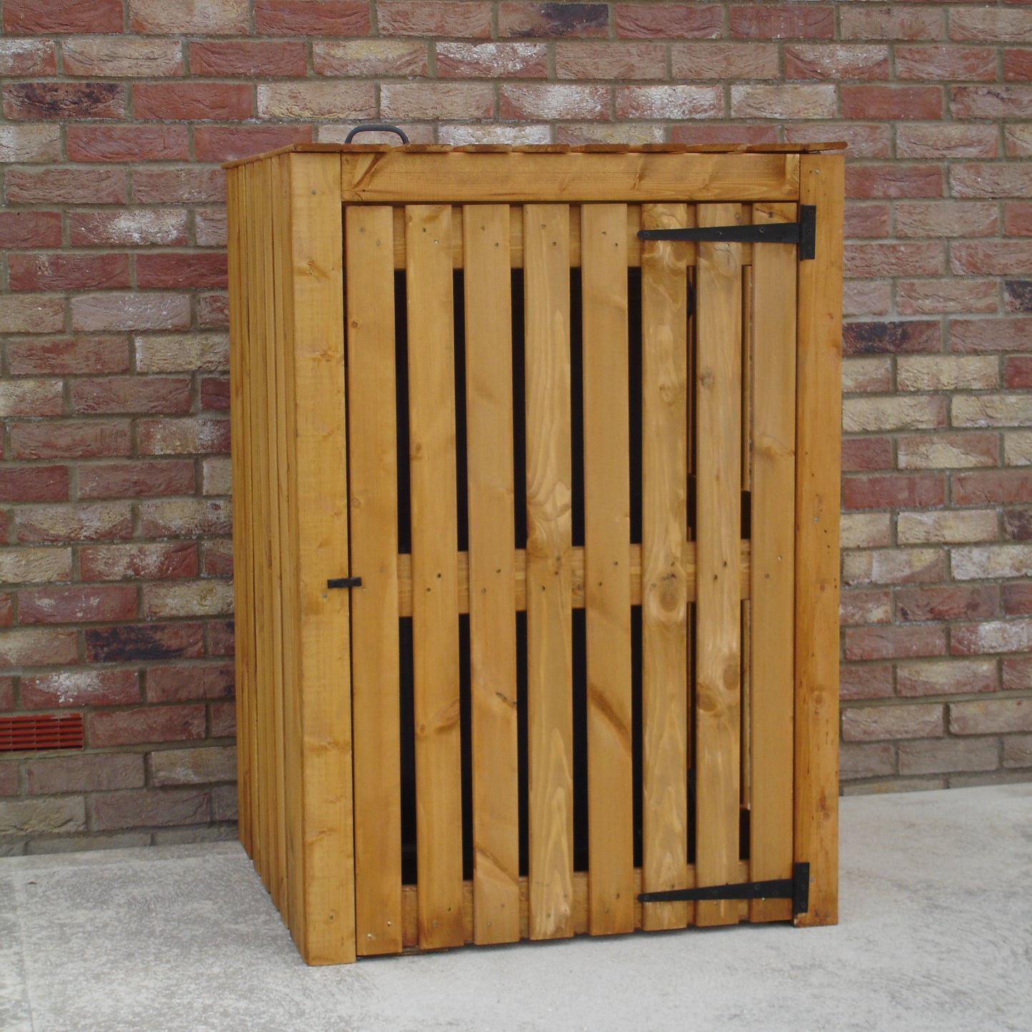 Shire Wooden Wheelie Bin Store Single Bin